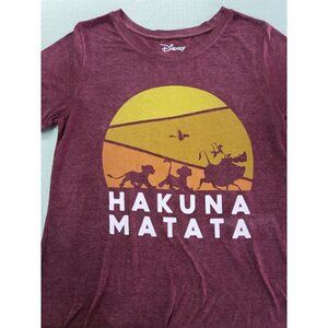 Disney Women’s Hakuna Matata SMALL T-shirt Burgundy